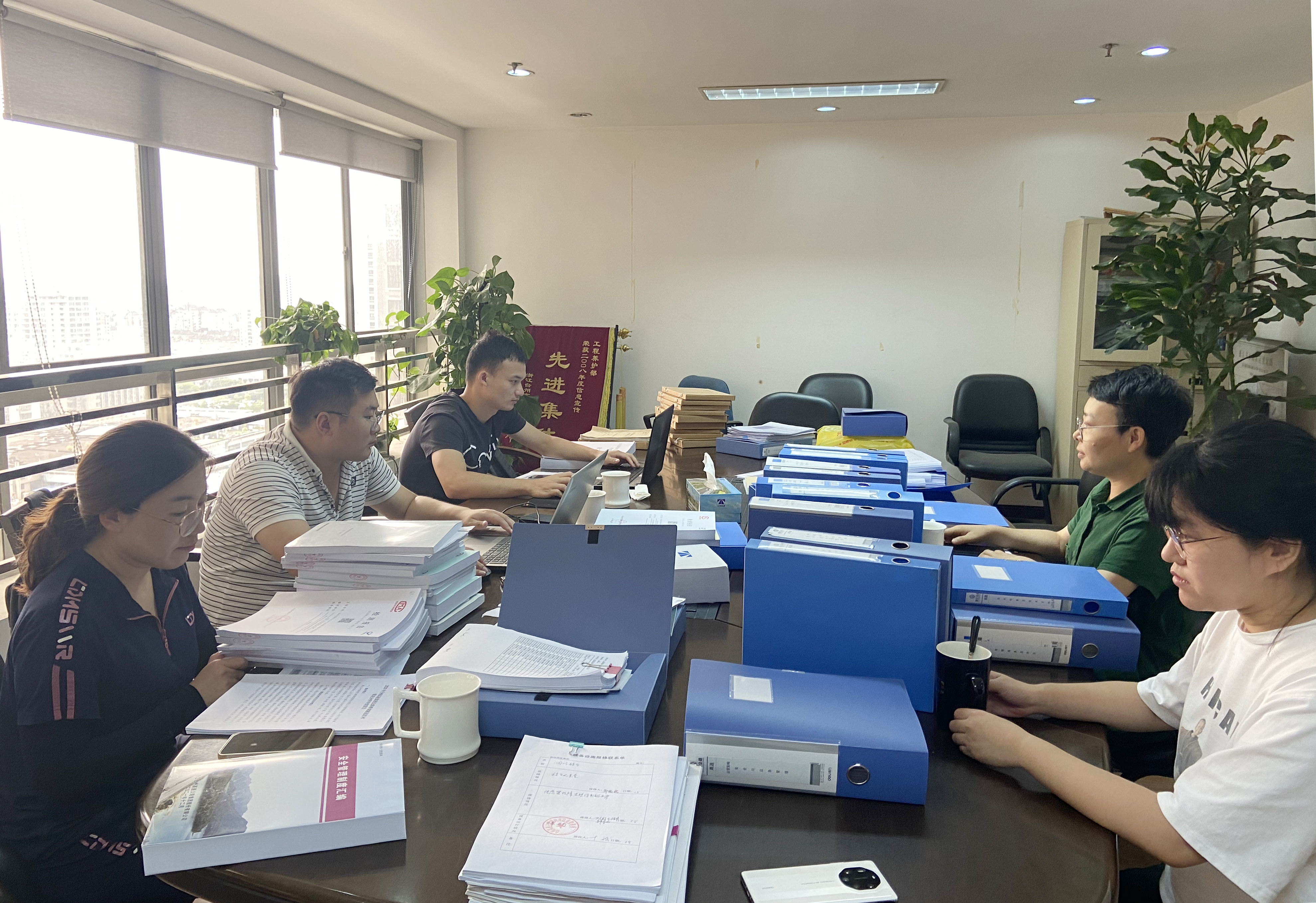 1662020020884933.jpg 圖為橋隧內(nèi)業(yè)檢查.jpg