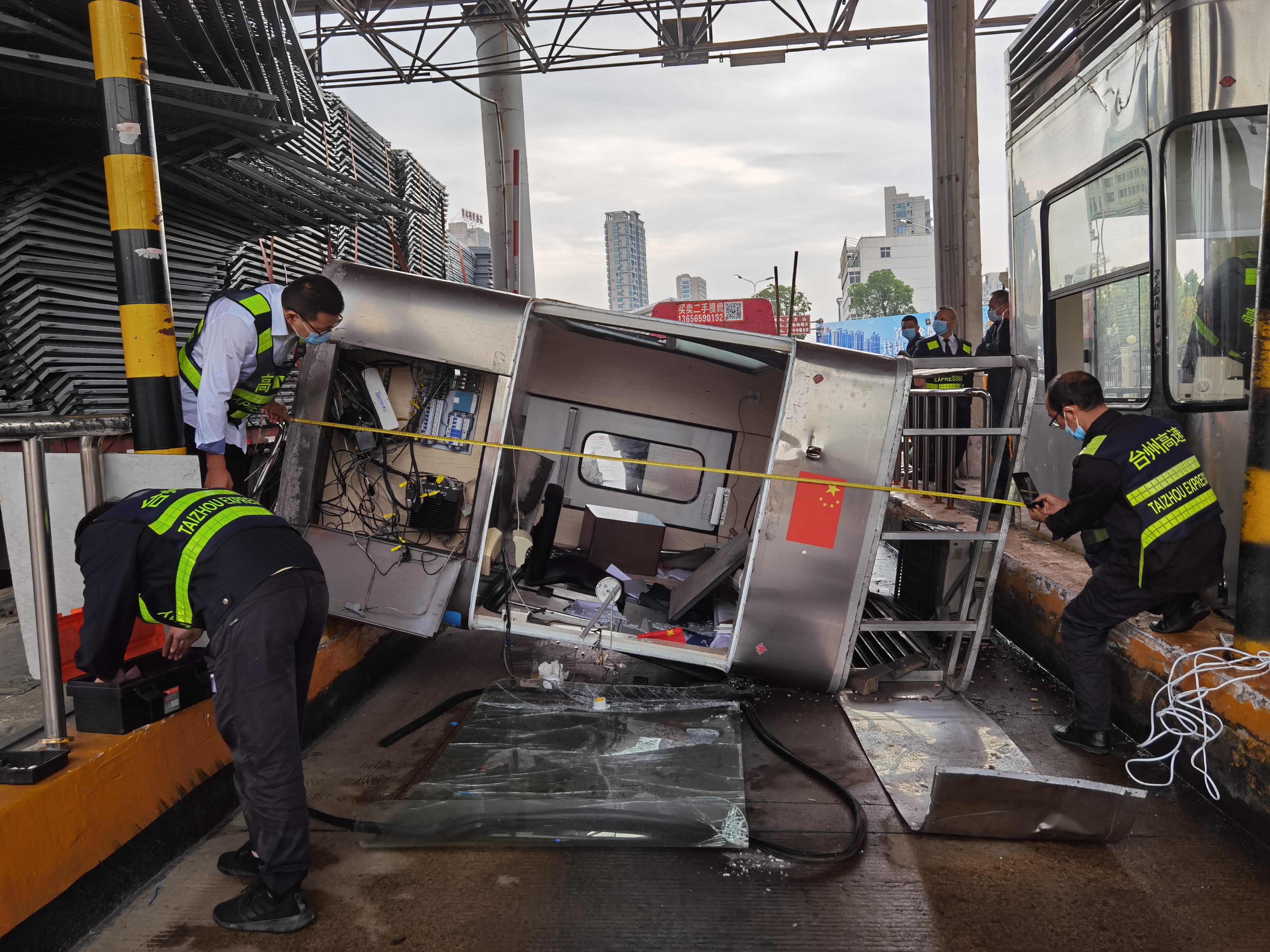 量崗?fù)こ叽?，定制所?jpg