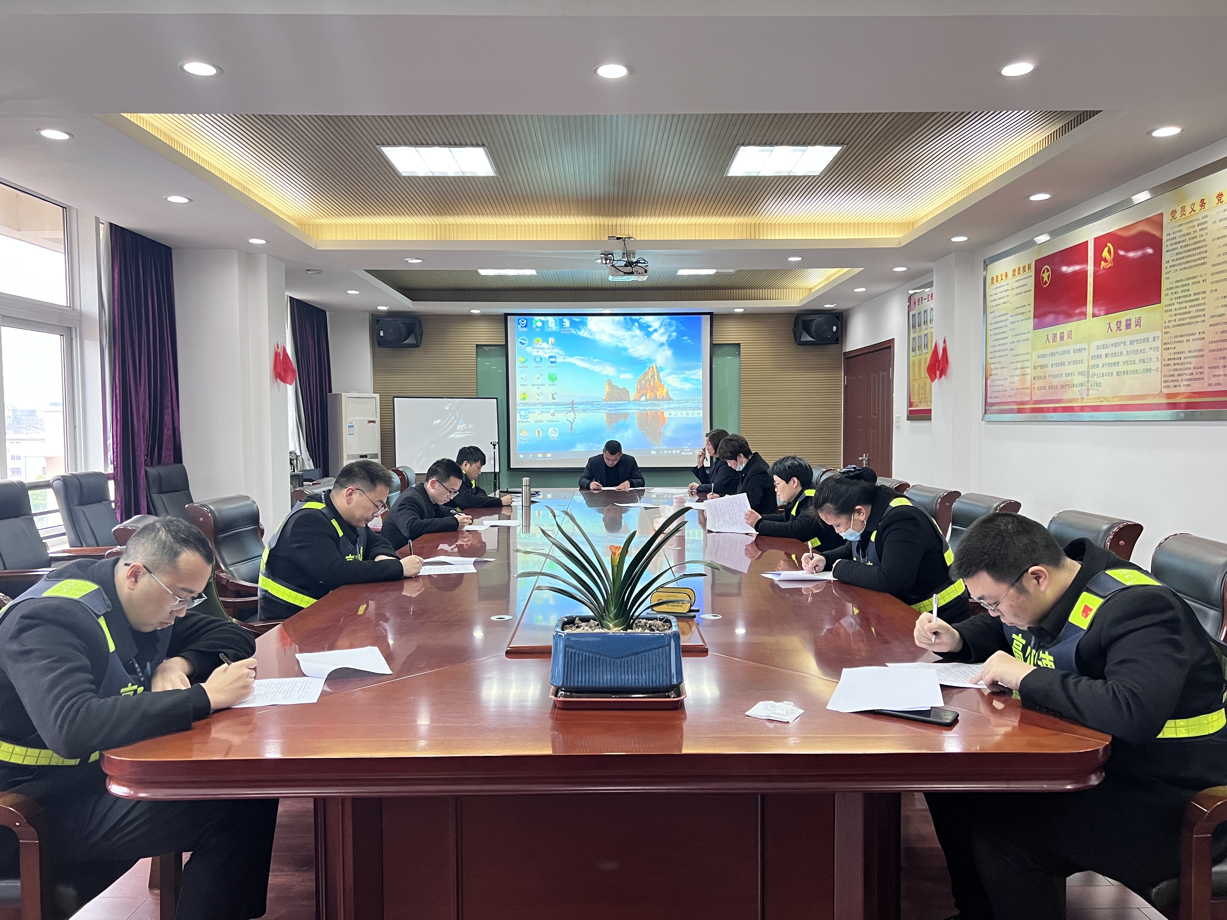 1681238137569408.jpg 0230404 圖為業(yè)務(wù)考試現(xiàn)場(chǎng)  袁莉攝 (5).jpg