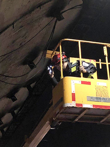 4  現(xiàn)場(chǎng)接線張耀及攝999.jpg