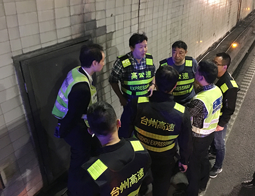 2商討現(xiàn)場(chǎng)金先華攝  99.jpg